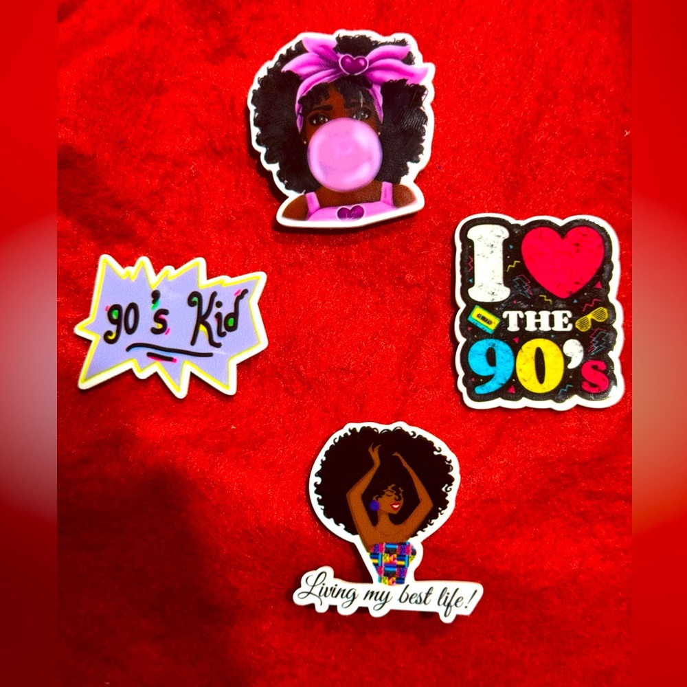 NWOT 4 piece 90s magnet set!